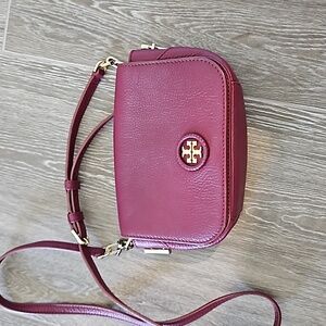 Small tory burch purse